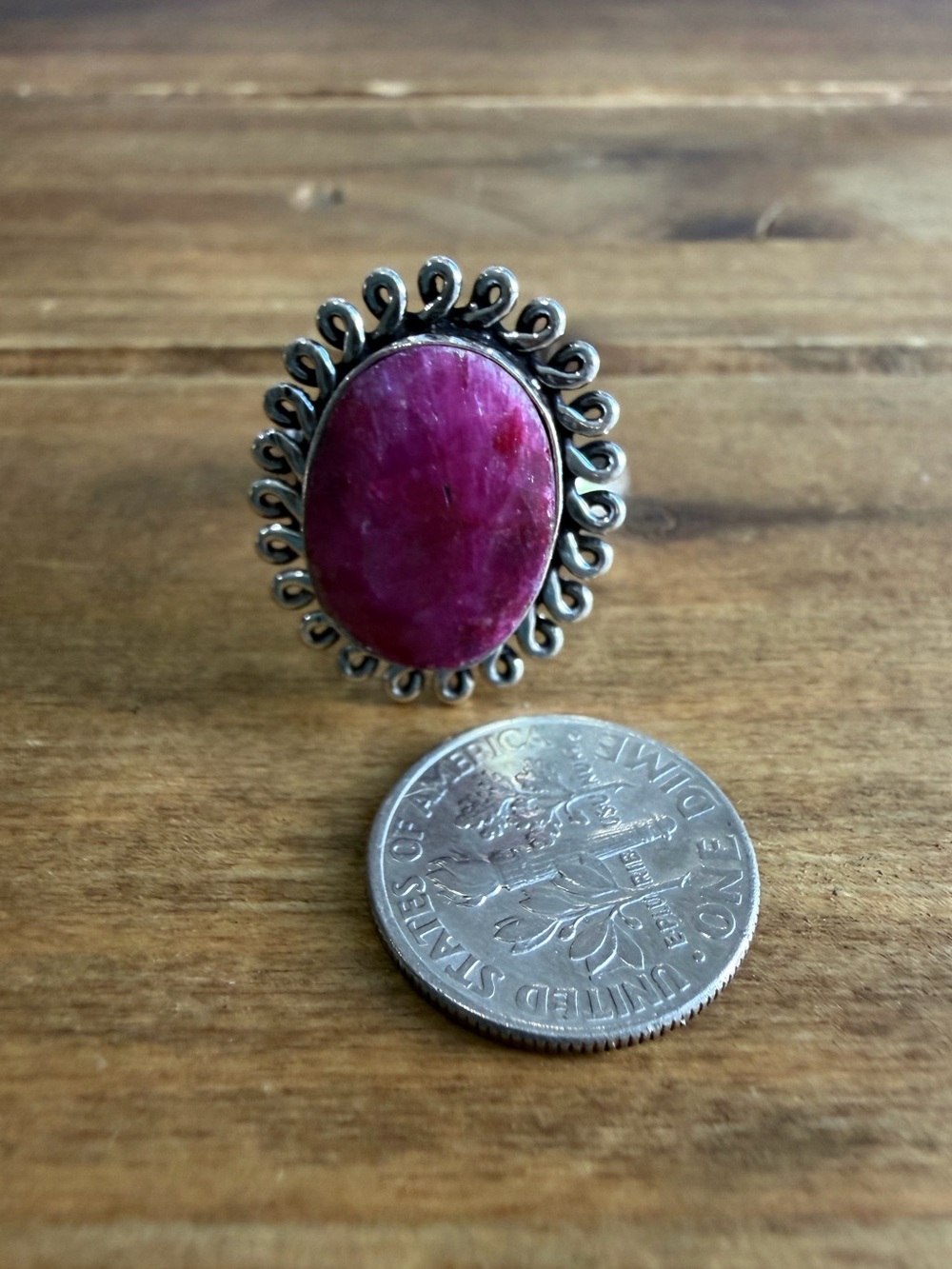 Ruby Stone Crystal Gemstone Ring Size 8.5 Silver 925 Plated Vintage Boho Gypsy - Picture 4 of 4